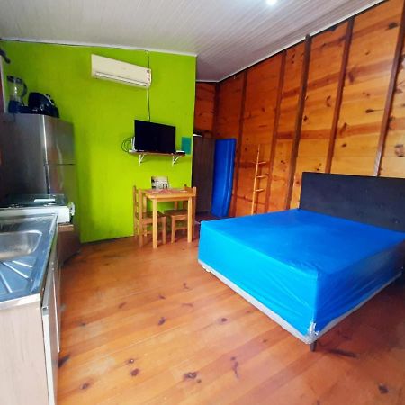 827 Chale Pe Na Areia, Completo Na Praia Do Estaleiro Em Ubatuba - 1 Dormitorio, 1 Banheiro, 1 Vaga De Garagem Luaran gambar