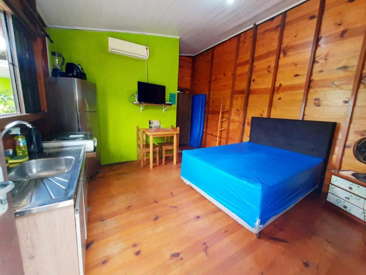 827 Chale Pe Na Areia, Completo Na Praia Do Estaleiro Em Ubatuba - 1 Dormitorio, 1 Banheiro, 1 Vaga De Garagem Luaran gambar